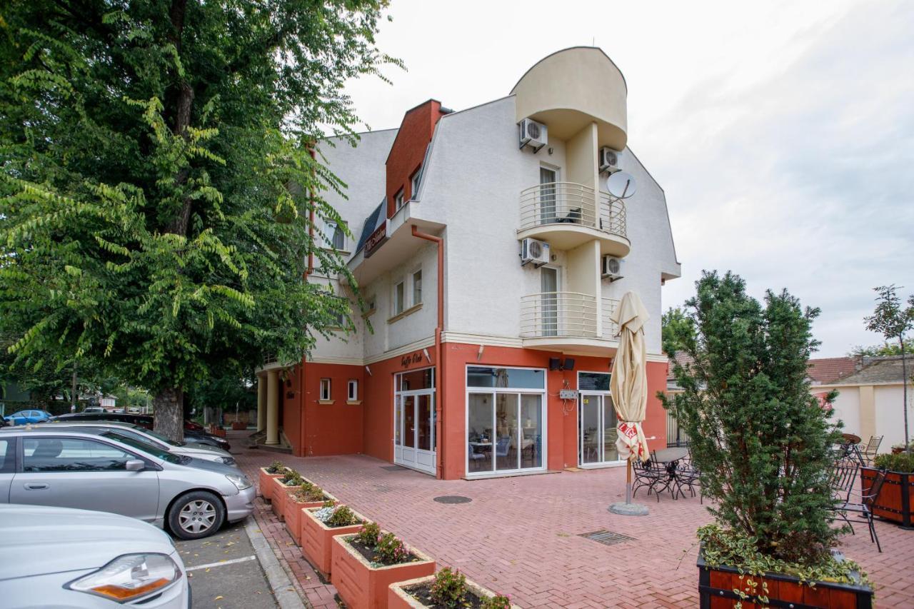 Villa Modena Subotica Exterior photo